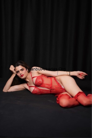 ESRA - ŞİRİNEVLER istanbul travesti