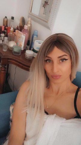 LEKSİ - TAKSİM istanbul travesti