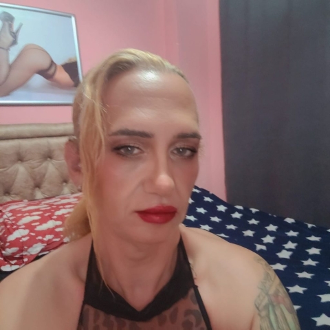 SEZEN PERA - SAMATYA istanbul travesti